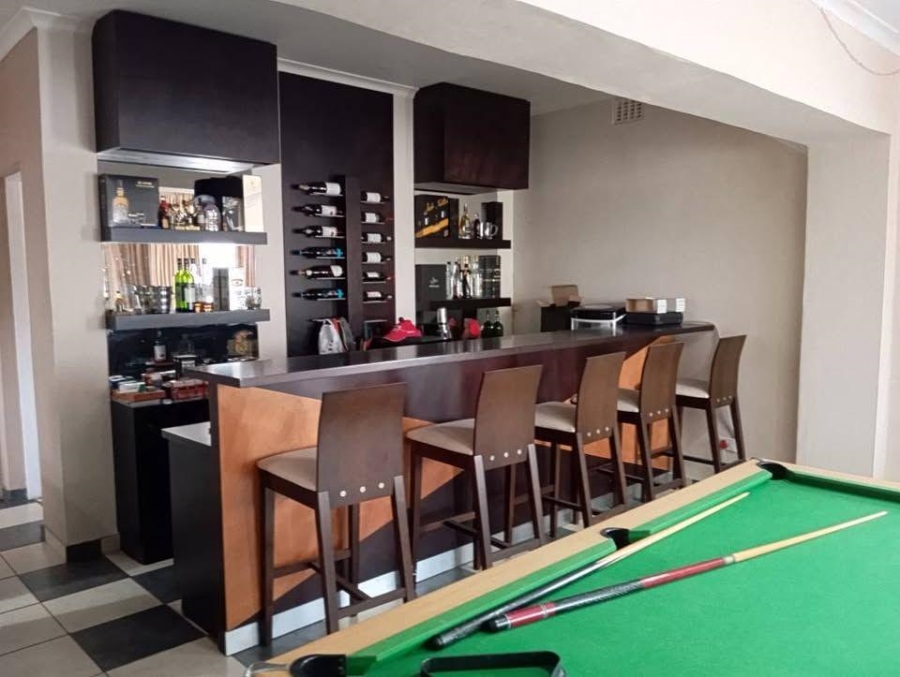 5 Bedroom Property for Sale in Herrwood Park KwaZulu-Natal