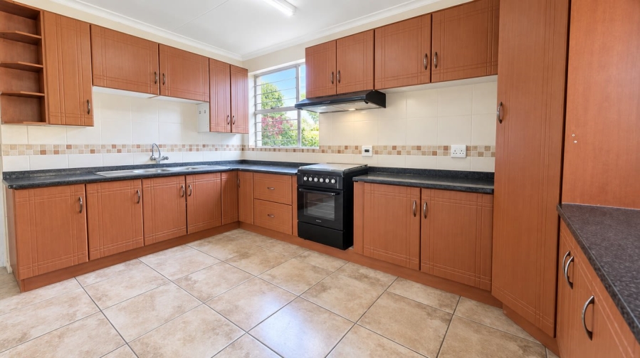 4 Bedroom Property for Sale in Schuinshoogte KwaZulu-Natal
