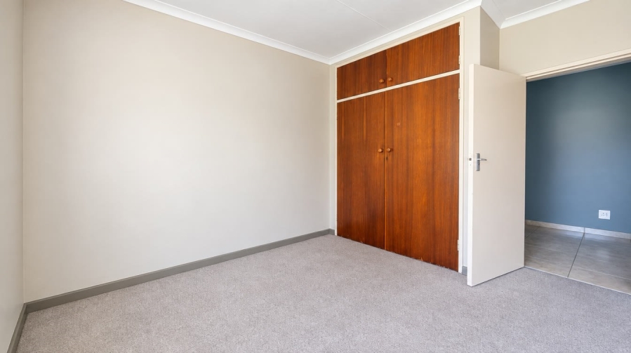 4 Bedroom Property for Sale in Schuinshoogte KwaZulu-Natal