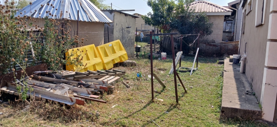  Bedroom Property for Sale in Ezakheni A KwaZulu-Natal