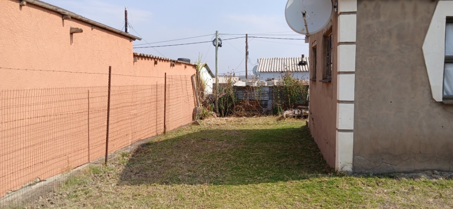  Bedroom Property for Sale in Ezakheni A KwaZulu-Natal
