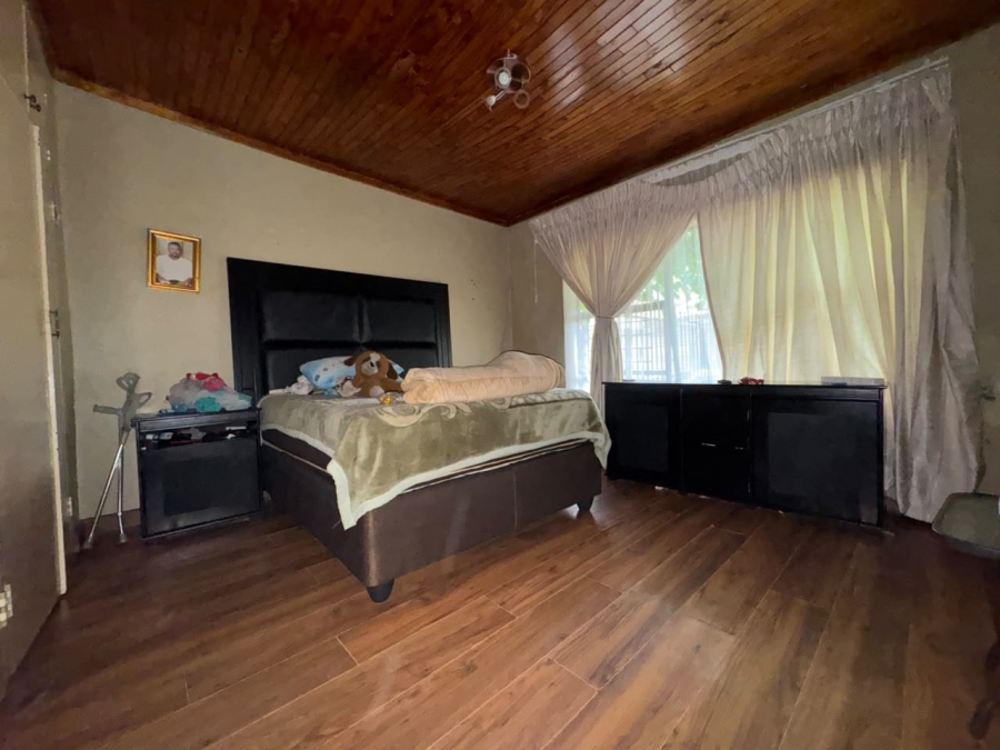 4 Bedroom Property for Sale in Barry Hertzog Park KwaZulu-Natal