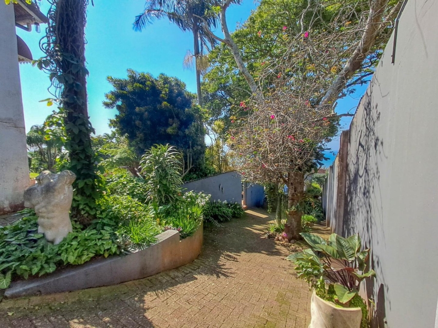 4 Bedroom Property for Sale in Umtentweni KwaZulu-Natal