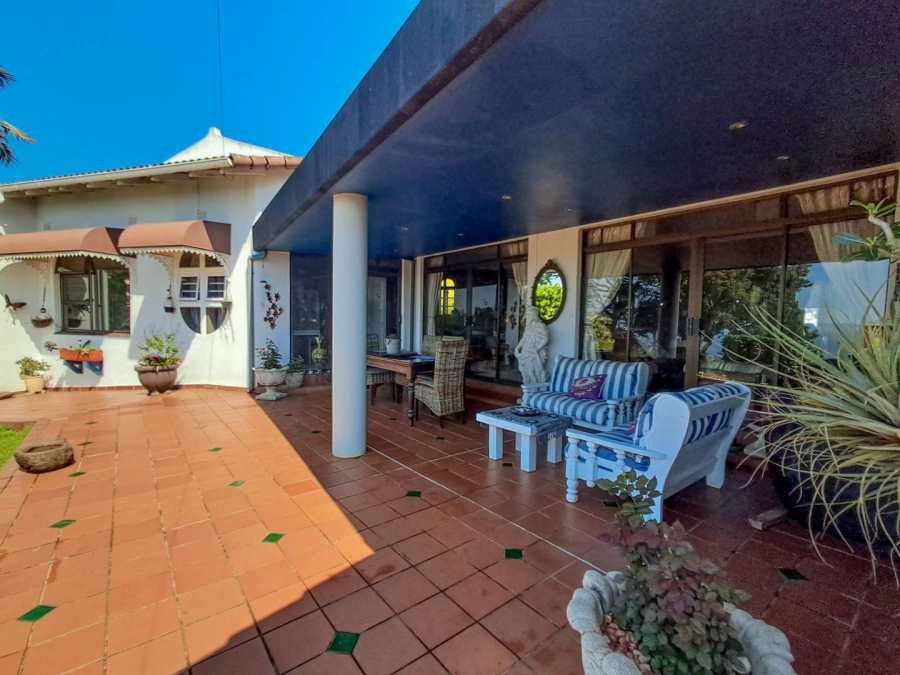 4 Bedroom Property for Sale in Umtentweni KwaZulu-Natal
