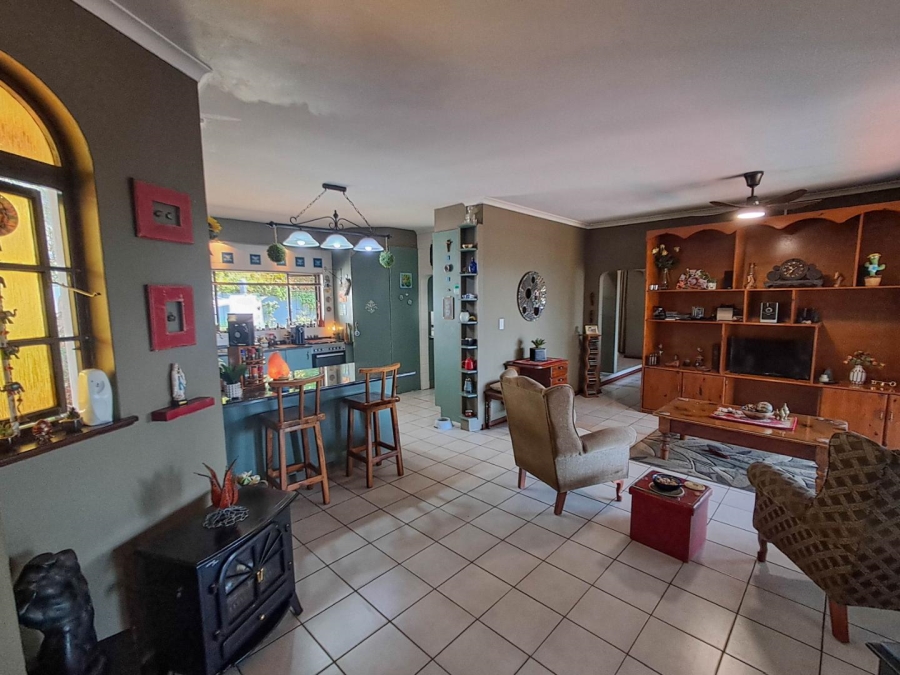 4 Bedroom Property for Sale in Umtentweni KwaZulu-Natal