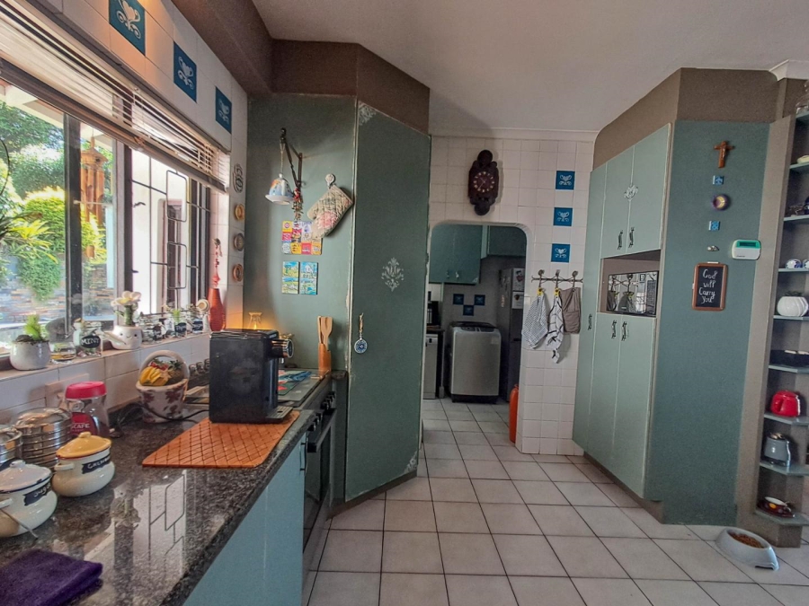 4 Bedroom Property for Sale in Umtentweni KwaZulu-Natal