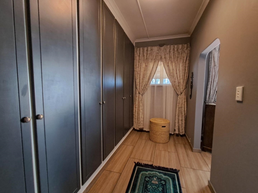 4 Bedroom Property for Sale in Umtentweni KwaZulu-Natal