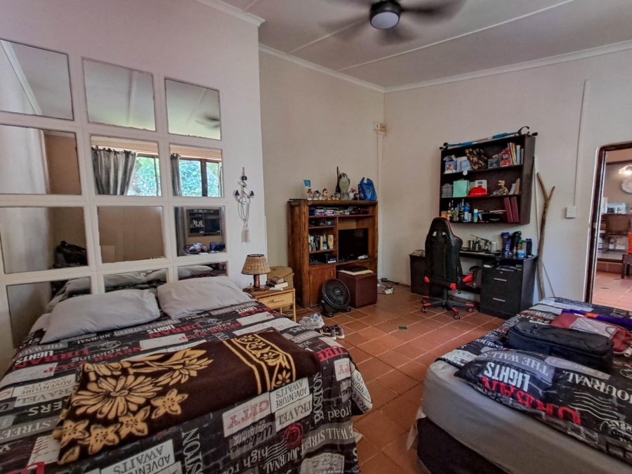 4 Bedroom Property for Sale in Umtentweni KwaZulu-Natal