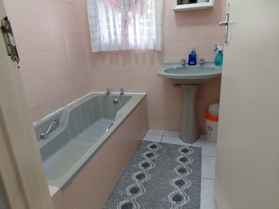 3 Bedroom Property for Sale in Bellair KwaZulu-Natal