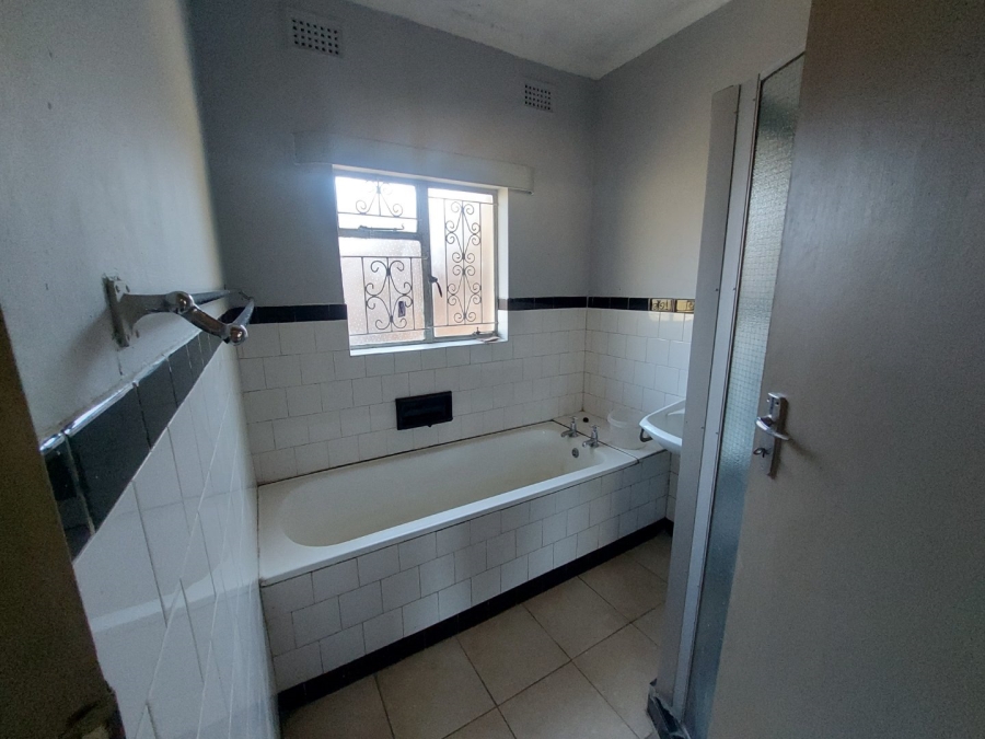 To Let 3 Bedroom Property for Rent in Scottsville KwaZulu-Natal