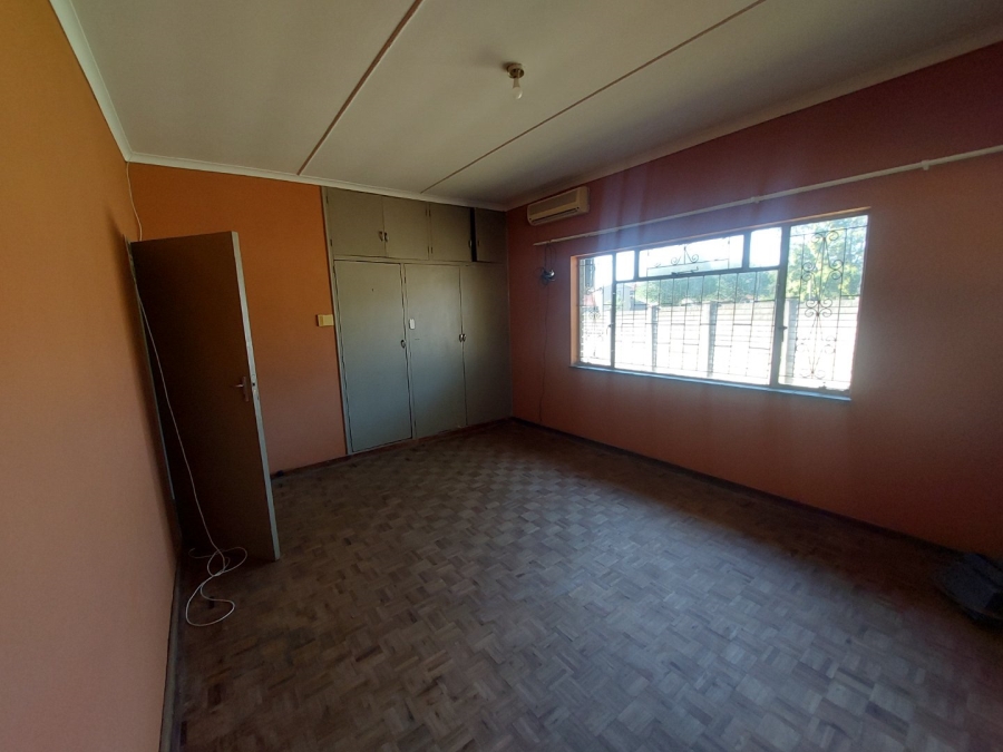 To Let 3 Bedroom Property for Rent in Scottsville KwaZulu-Natal