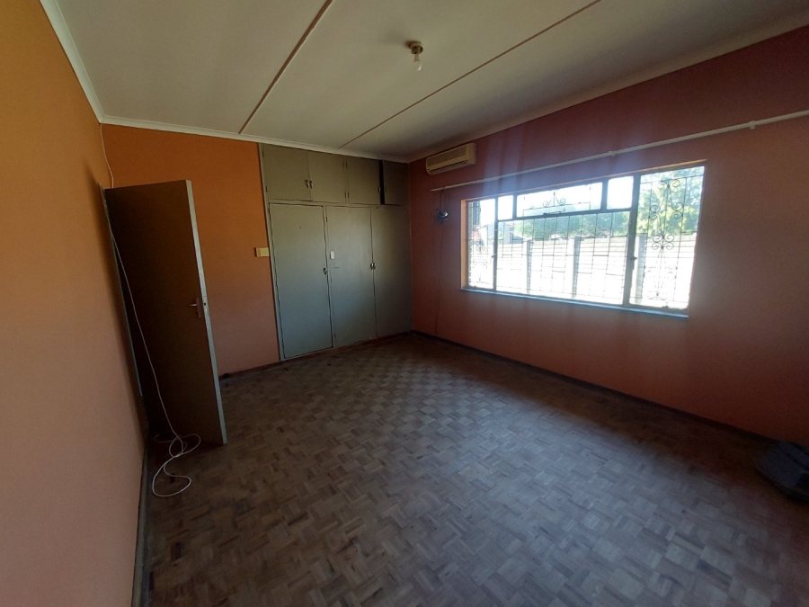 To Let 3 Bedroom Property for Rent in Scottsville KwaZulu-Natal