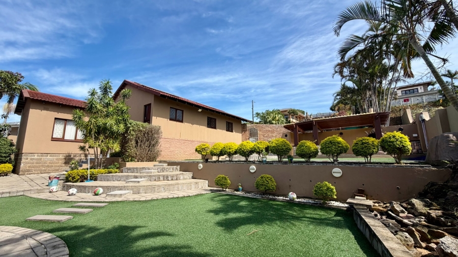 4 Bedroom Property for Sale in Uvongo KwaZulu-Natal
