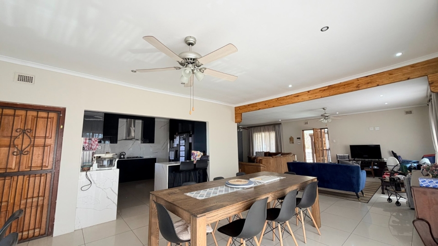 4 Bedroom Property for Sale in Uvongo KwaZulu-Natal