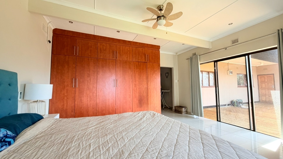 4 Bedroom Property for Sale in Uvongo KwaZulu-Natal