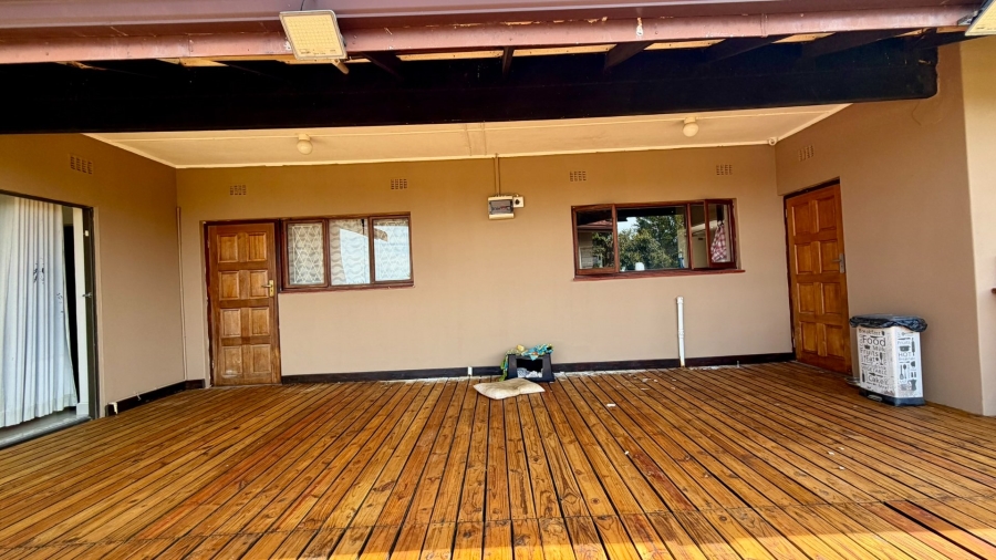 4 Bedroom Property for Sale in Uvongo KwaZulu-Natal