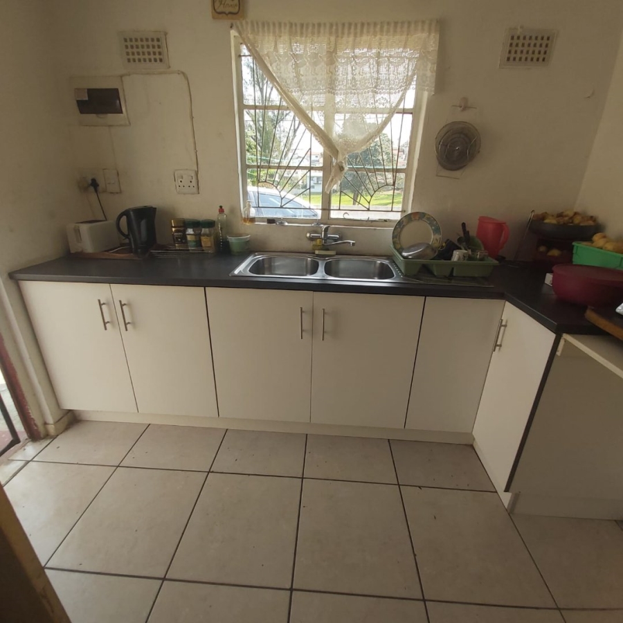 2 Bedroom Property for Sale in Havenside KwaZulu-Natal