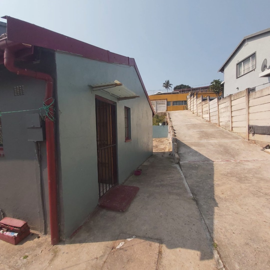 2 Bedroom Property for Sale in Havenside KwaZulu-Natal