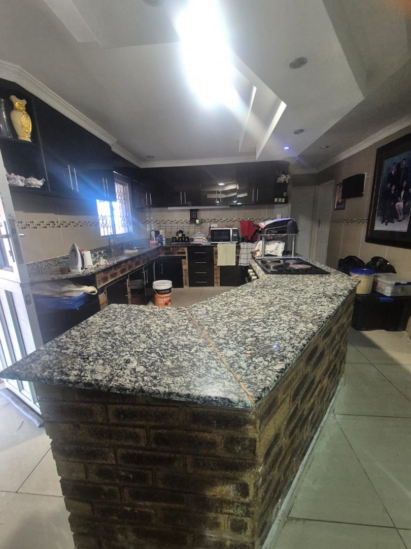 To Let 3 Bedroom Property for Rent in Bluff KwaZulu-Natal