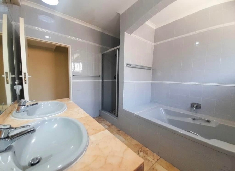 To Let  Bedroom Property for Rent in Berkshire Downs KwaZulu-Natal