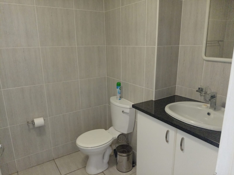 2 Bedroom Property for Sale in Uvongo KwaZulu-Natal