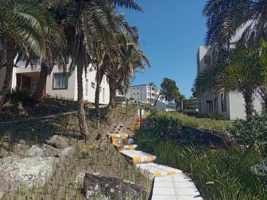 2 Bedroom Property for Sale in Uvongo KwaZulu-Natal