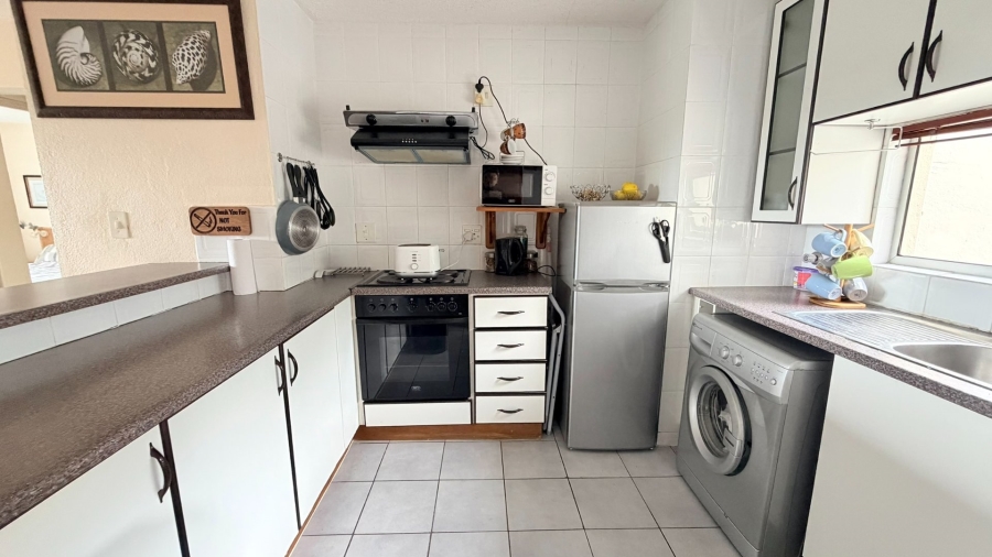 2 Bedroom Property for Sale in Uvongo KwaZulu-Natal