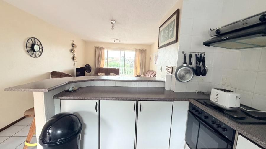 2 Bedroom Property for Sale in Uvongo KwaZulu-Natal