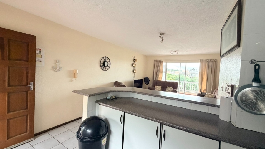 2 Bedroom Property for Sale in Uvongo KwaZulu-Natal