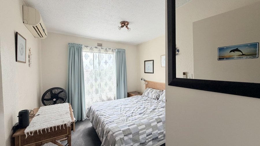 2 Bedroom Property for Sale in Uvongo KwaZulu-Natal