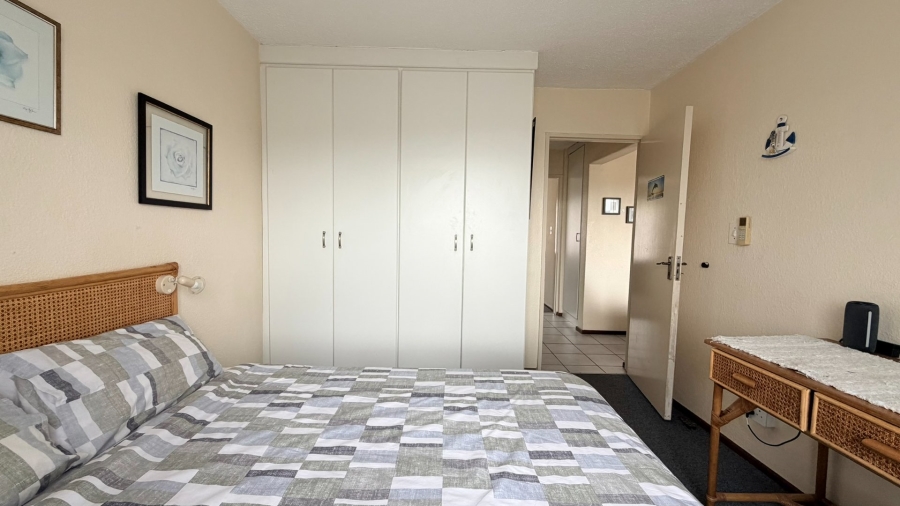 2 Bedroom Property for Sale in Uvongo KwaZulu-Natal