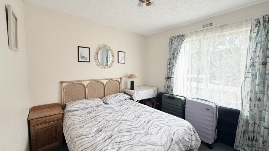 2 Bedroom Property for Sale in Uvongo KwaZulu-Natal