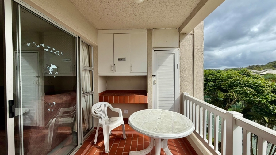 2 Bedroom Property for Sale in Uvongo KwaZulu-Natal