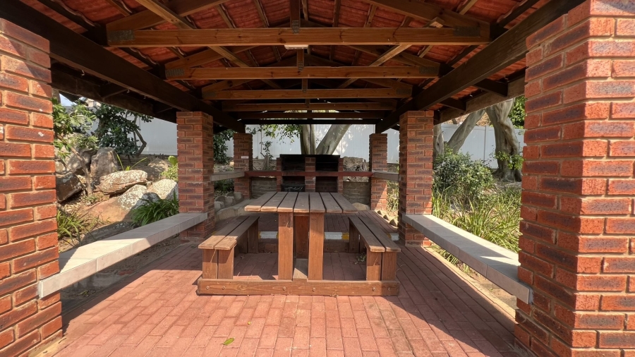 2 Bedroom Property for Sale in Uvongo KwaZulu-Natal