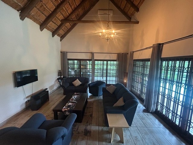 4 Bedroom Property for Sale in Meer En See KwaZulu-Natal