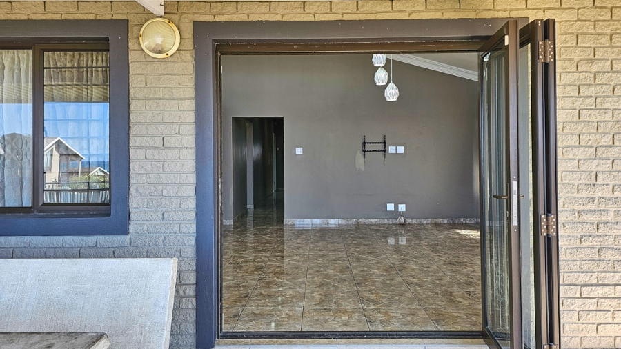 4 Bedroom Property for Sale in St Michaels On Sea KwaZulu-Natal