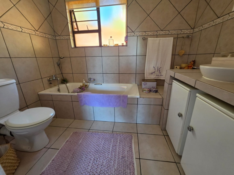 3 Bedroom Property for Sale in Anerley KwaZulu-Natal