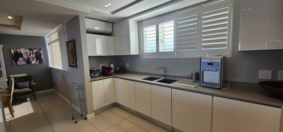 4 Bedroom Property for Sale in Umhlanga KwaZulu-Natal
