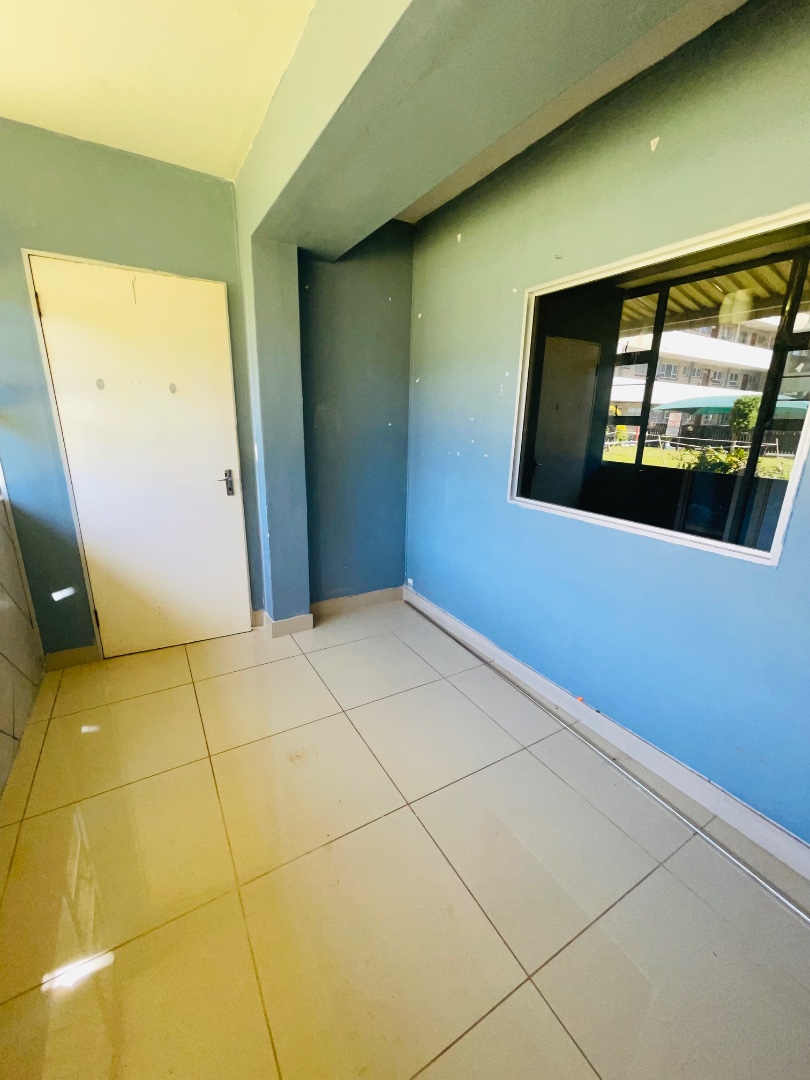 To Let 4 Bedroom Property for Rent in Amanzimtoti KwaZulu-Natal
