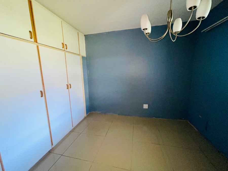 To Let 4 Bedroom Property for Rent in Amanzimtoti KwaZulu-Natal