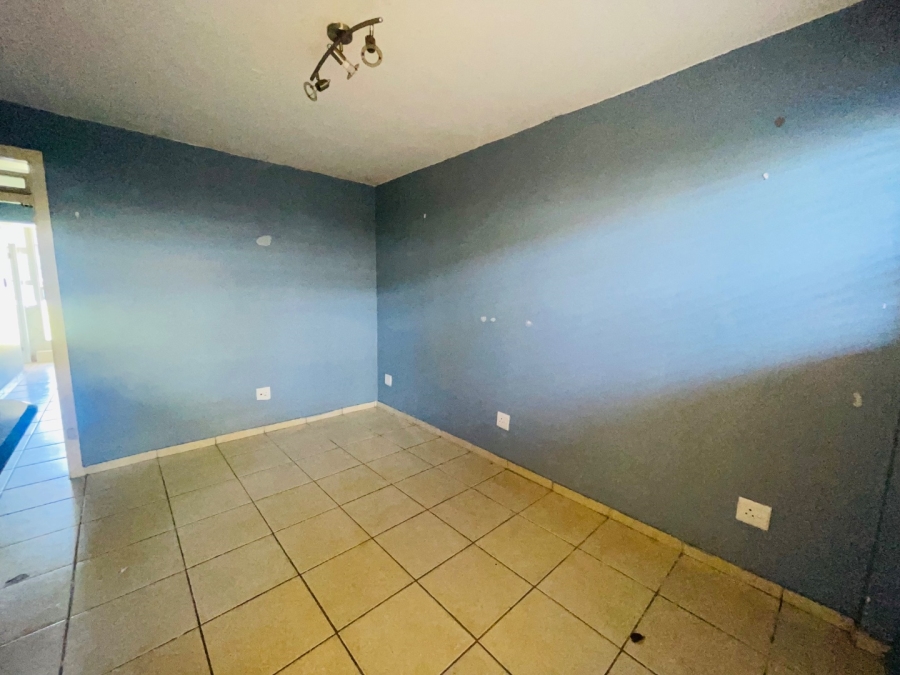 To Let 4 Bedroom Property for Rent in Amanzimtoti KwaZulu-Natal