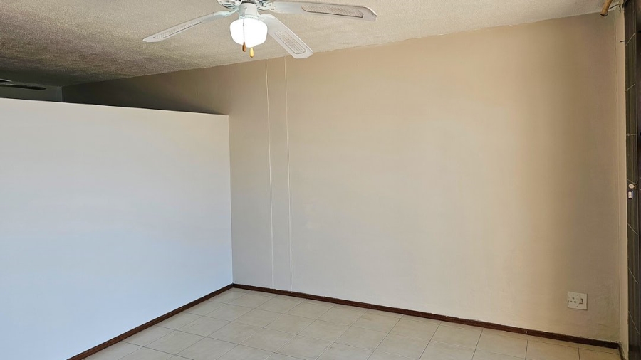 2 Bedroom Property for Sale in Manaba Beach KwaZulu-Natal