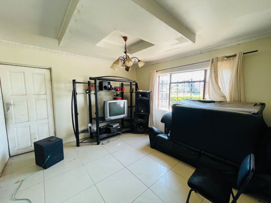 4 Bedroom Property for Sale in Tshelimnyama KwaZulu-Natal