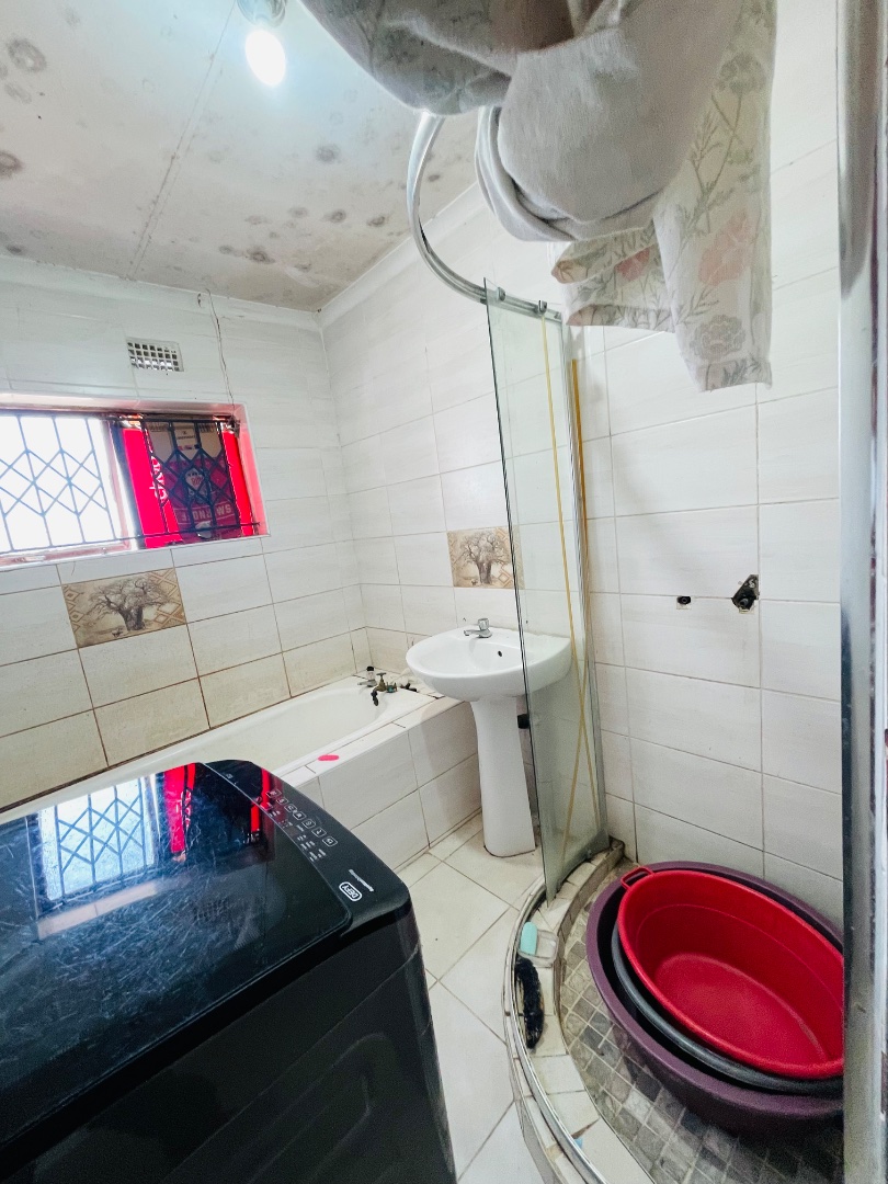 4 Bedroom Property for Sale in Tshelimnyama KwaZulu-Natal