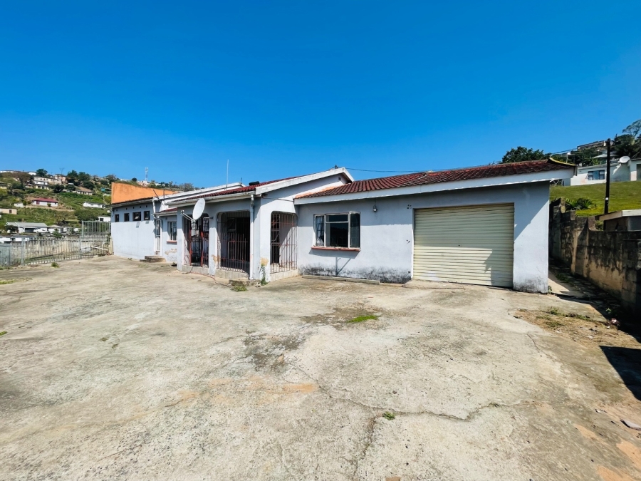 4 Bedroom Property for Sale in Tshelimnyama KwaZulu-Natal