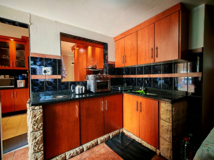 3 Bedroom Property for Sale in Highridge KwaZulu-Natal