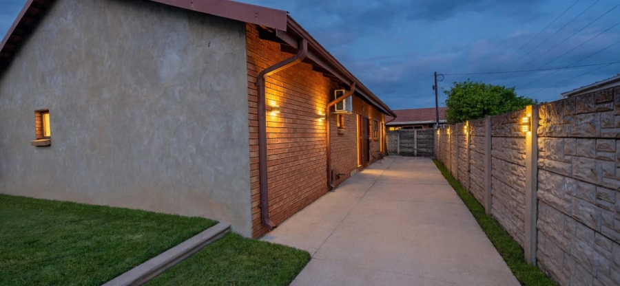 2 Bedroom Property for Sale in Richview KwaZulu-Natal
