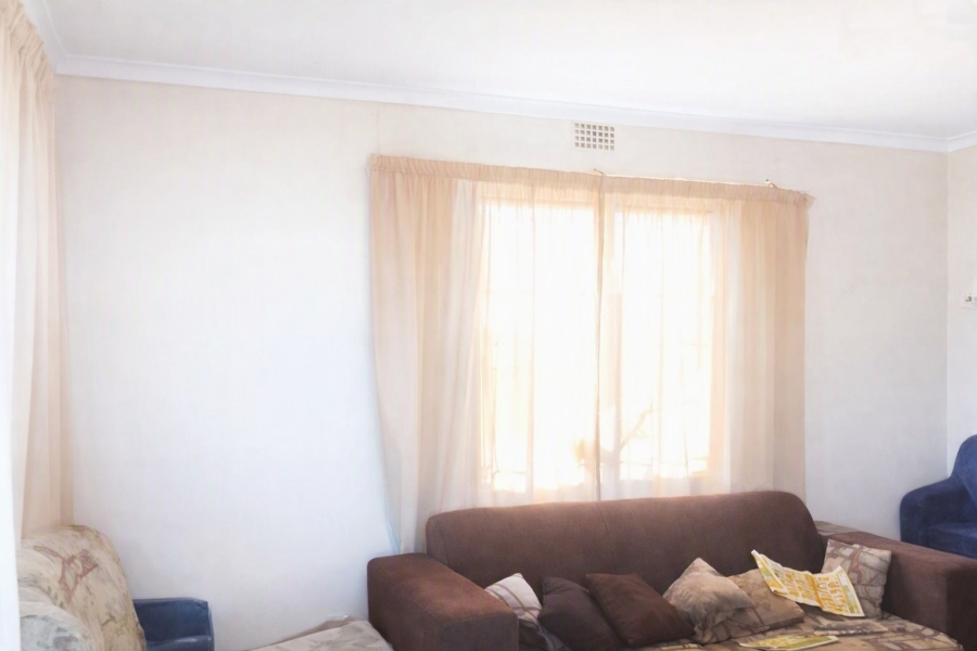 3 Bedroom Property for Sale in Mazakhele KwaZulu-Natal