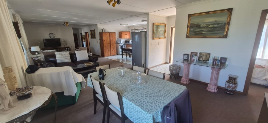 4 Bedroom Property for Sale in Woodgrange KwaZulu-Natal