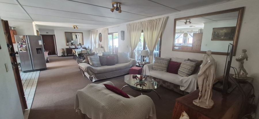 4 Bedroom Property for Sale in Woodgrange KwaZulu-Natal